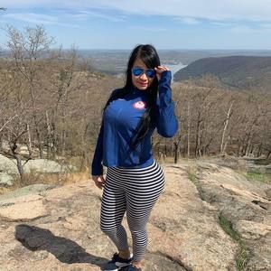 Meet your Posher, Ana maria